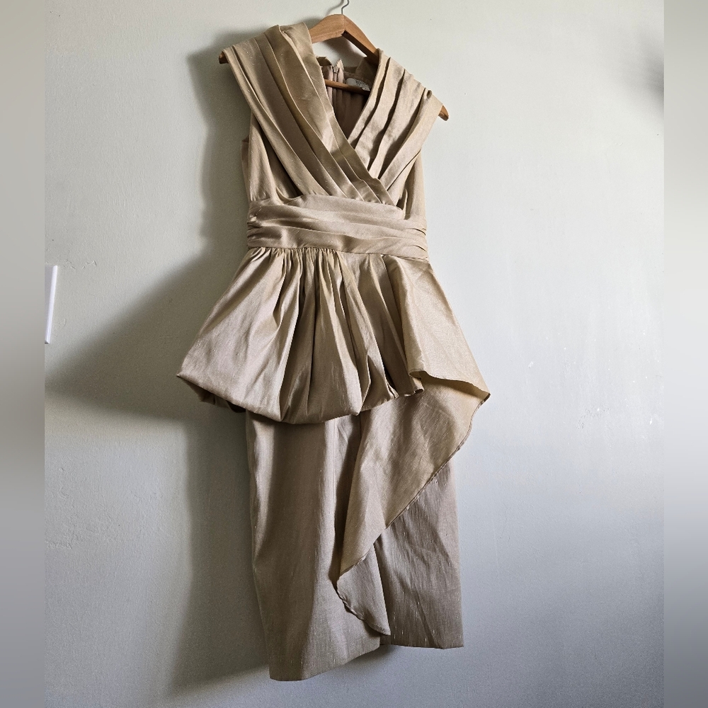 Badgley Mischka Collection Cocktail Dress Size 2 Champagne Color